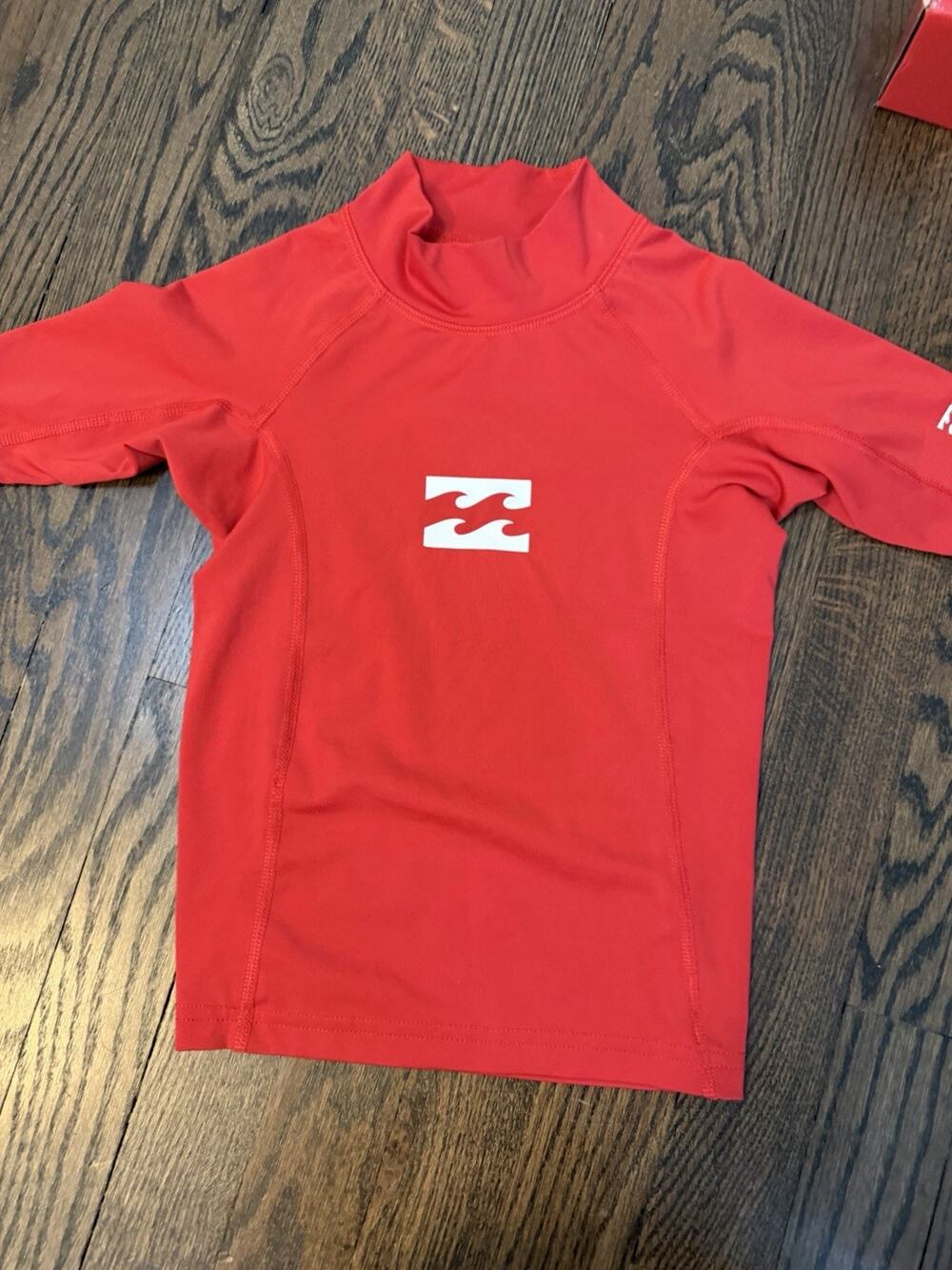 Billabong Sz 4T Red Short Sleeve Rash Guard Swim Shirt UPF 50